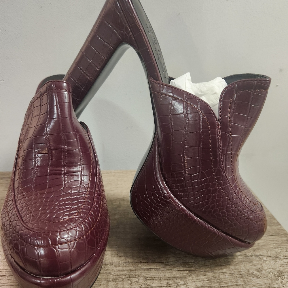Rag & Co. Elegant Burgundy Croc-Embossed Women's Heels